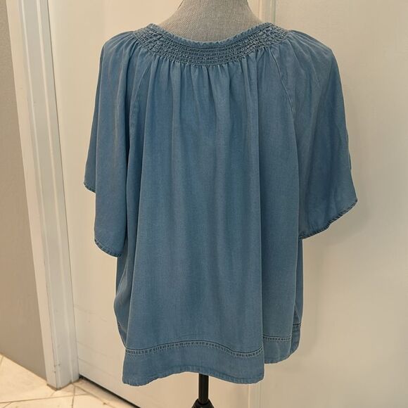 Zac & Rachel Blue Relaxed Flutter Sleeve Blouse - Picture 7 of 7
